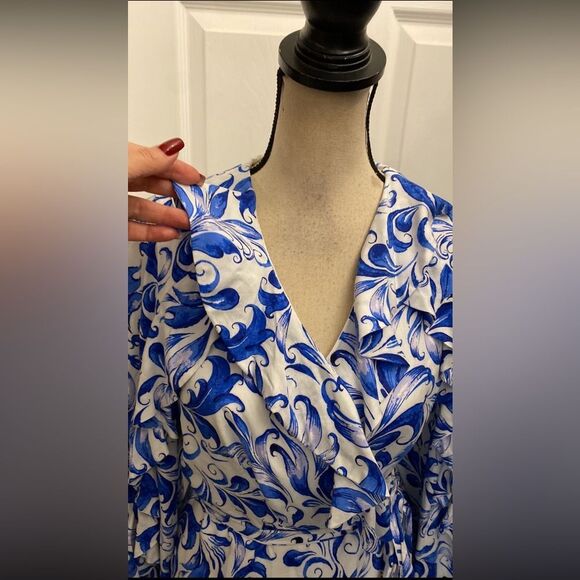 Fetiche Suances Blue and White Floral wrap mini Dress, L - Picture 9 of 16